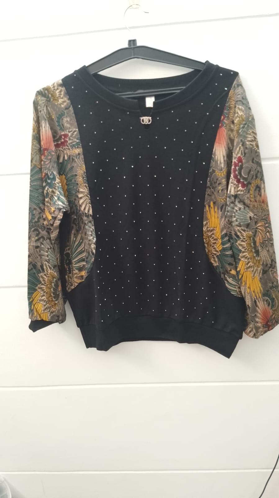 Statement Sleeves for Statement Queens"