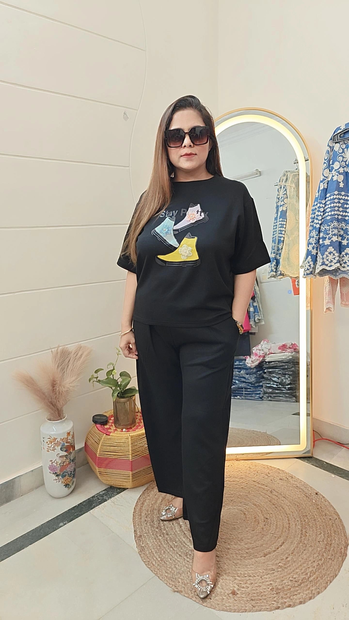 Stay Pretty Sneaker Graphic Coord set – Casual Chic Edition