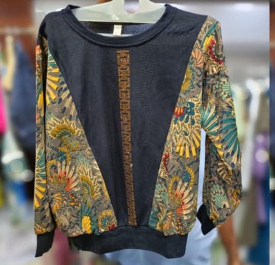 Statement Print Sleeve top