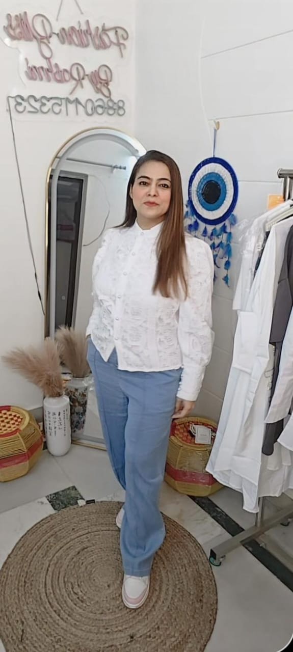 "Classic Wide-Leg Denim Pants – Effortless Style & Comfort!"