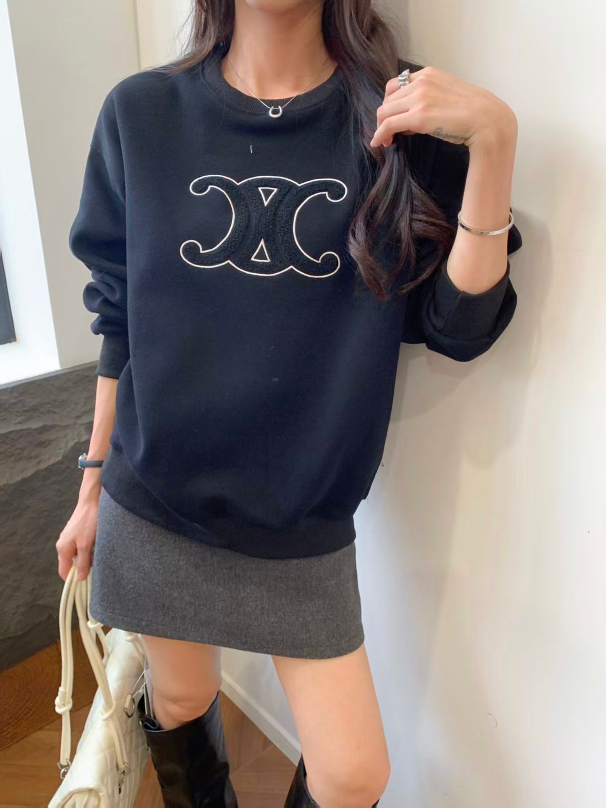 Effortlessly Cool Graphic Sweatshirt