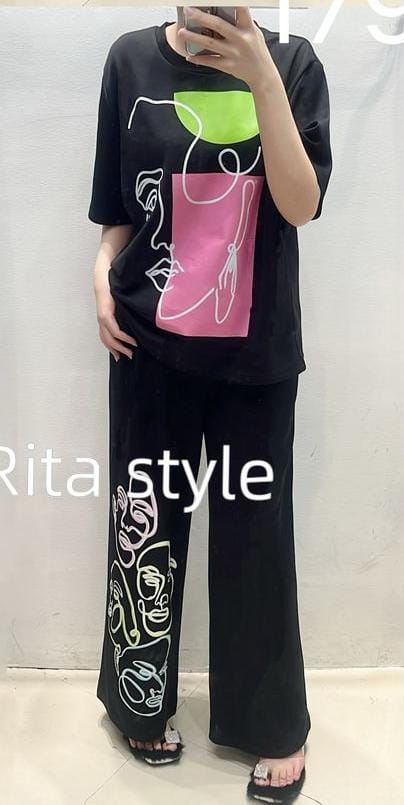Abstract Face Art Coord Set - Bold & Artsy Edition