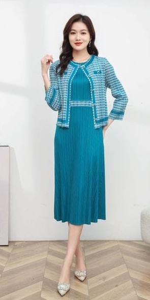 Imported pleated dres with shrug