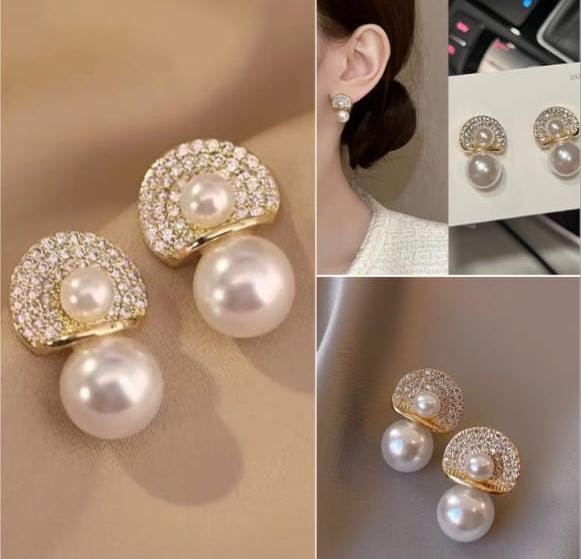 Elegant Pearl & Crystal Stud Earrings – Timeless Luxury