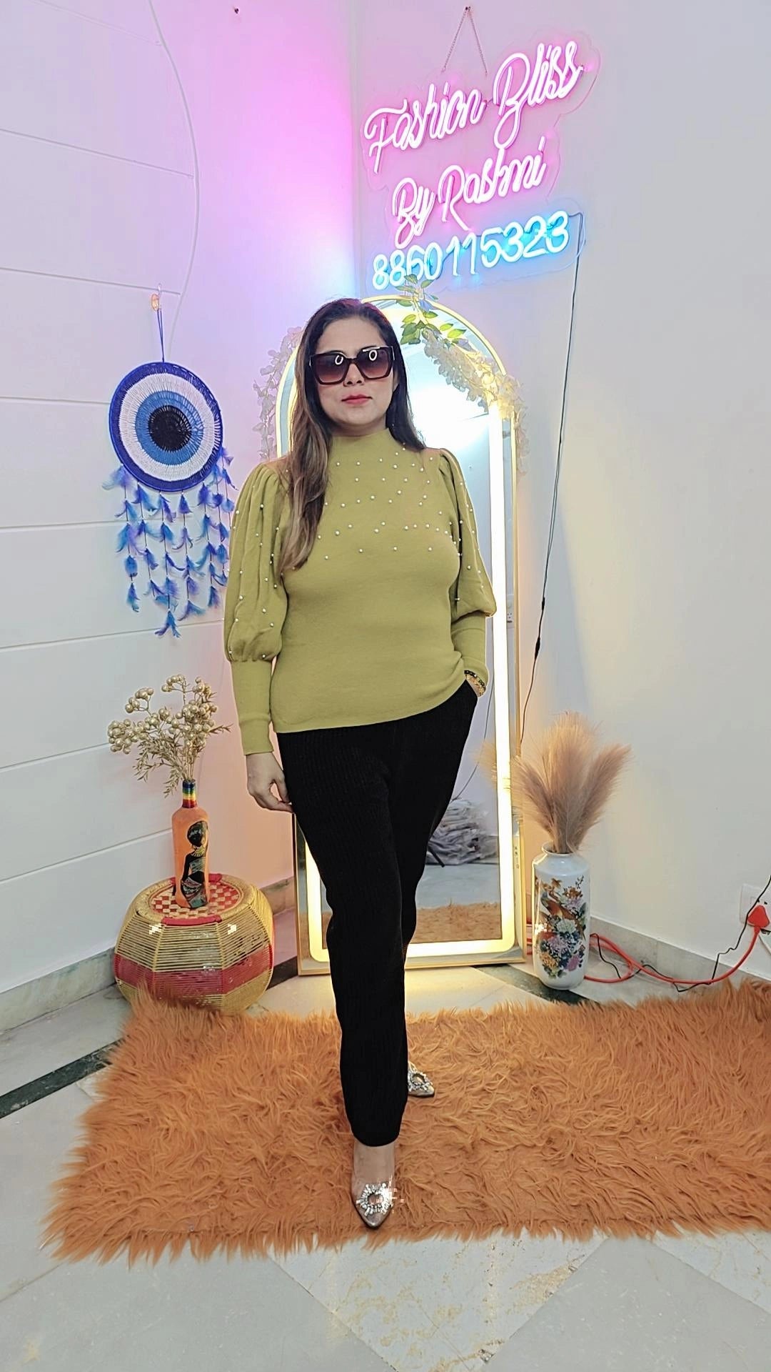 Women Premium Velvet pant with fleece inside