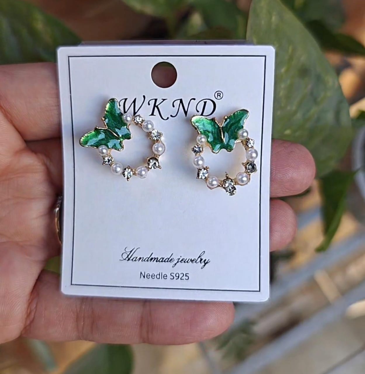 Charming  Pearl Hoop Earrings