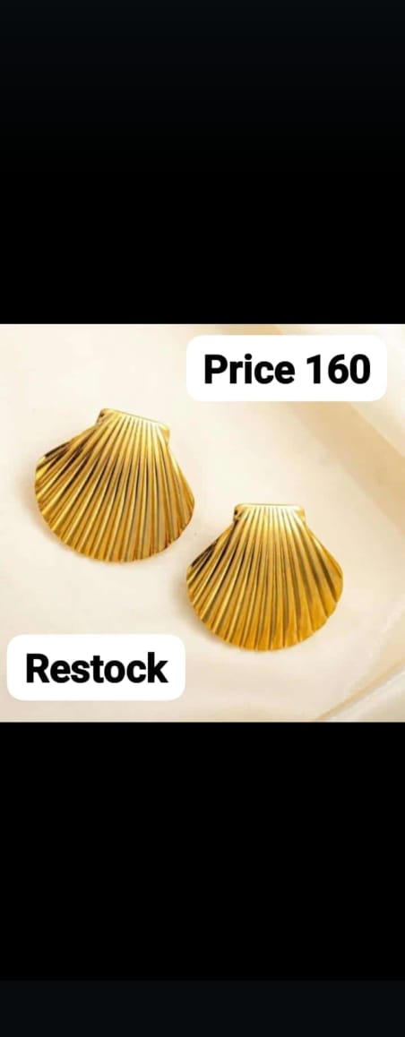 Golden Shell Earrings – Back in Stock! ✨