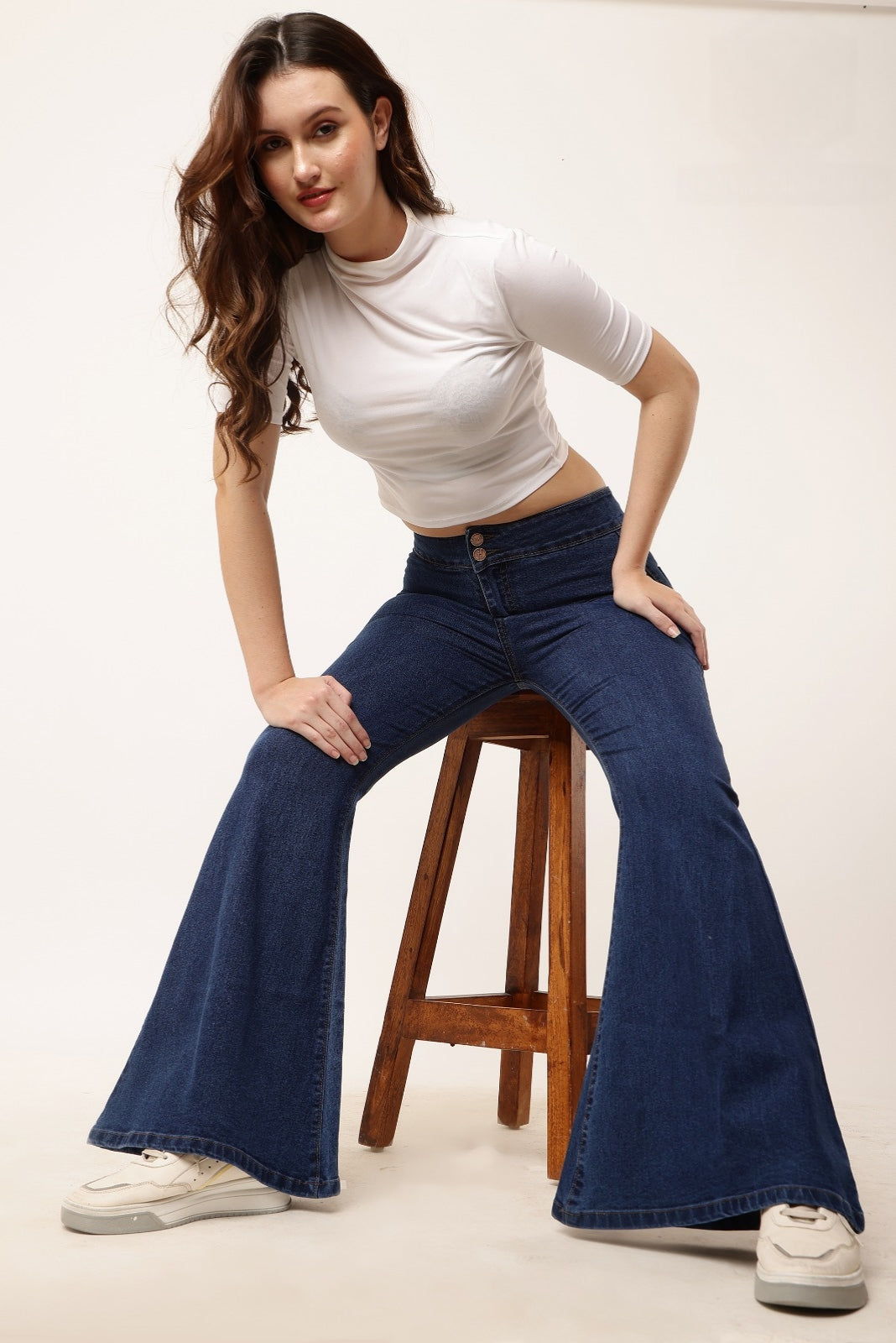Chic High-Waist Flared Jeans: Elevate Your Style with Effortless Comfort