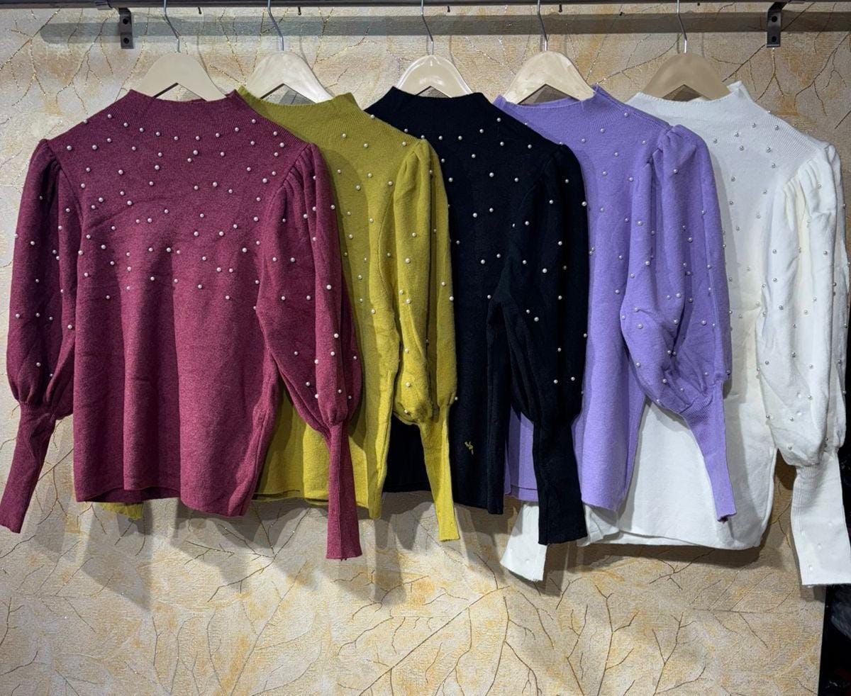 "Stylish n chic Winter pearl detailing top"