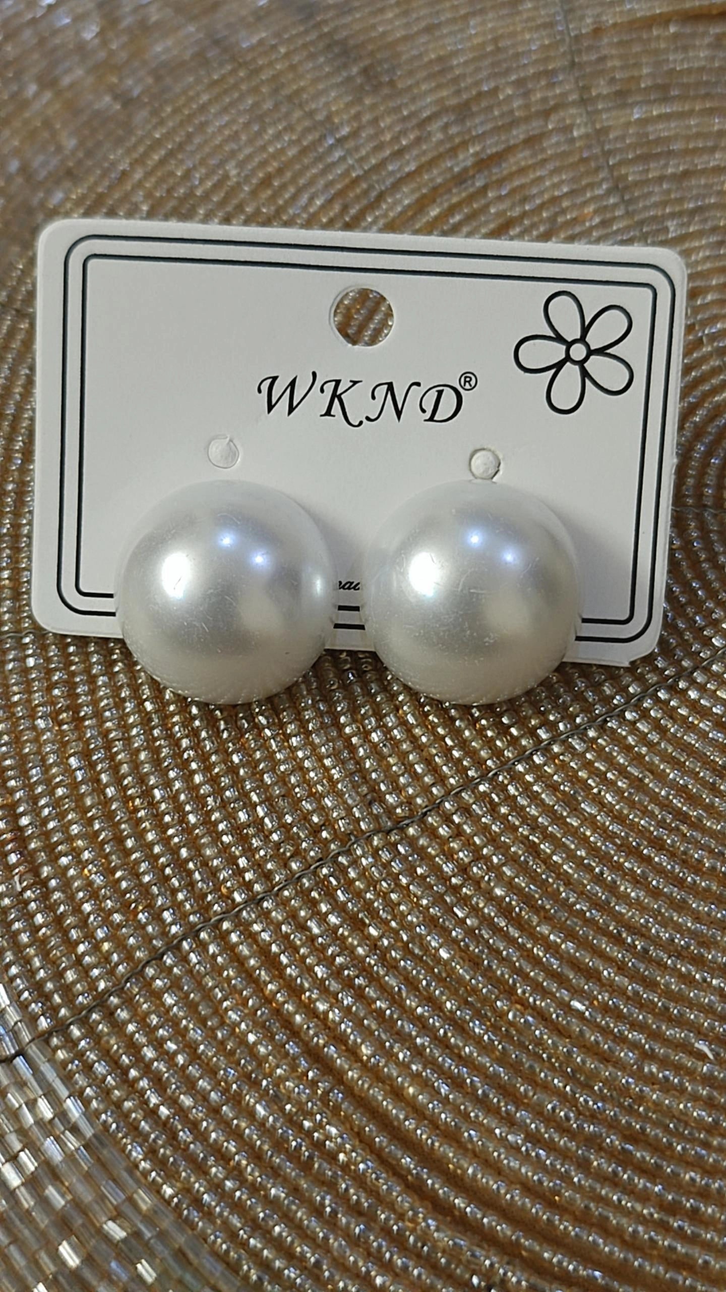 Classic Pearl Stud Earrings - Elegance That Never Goes Out of Style