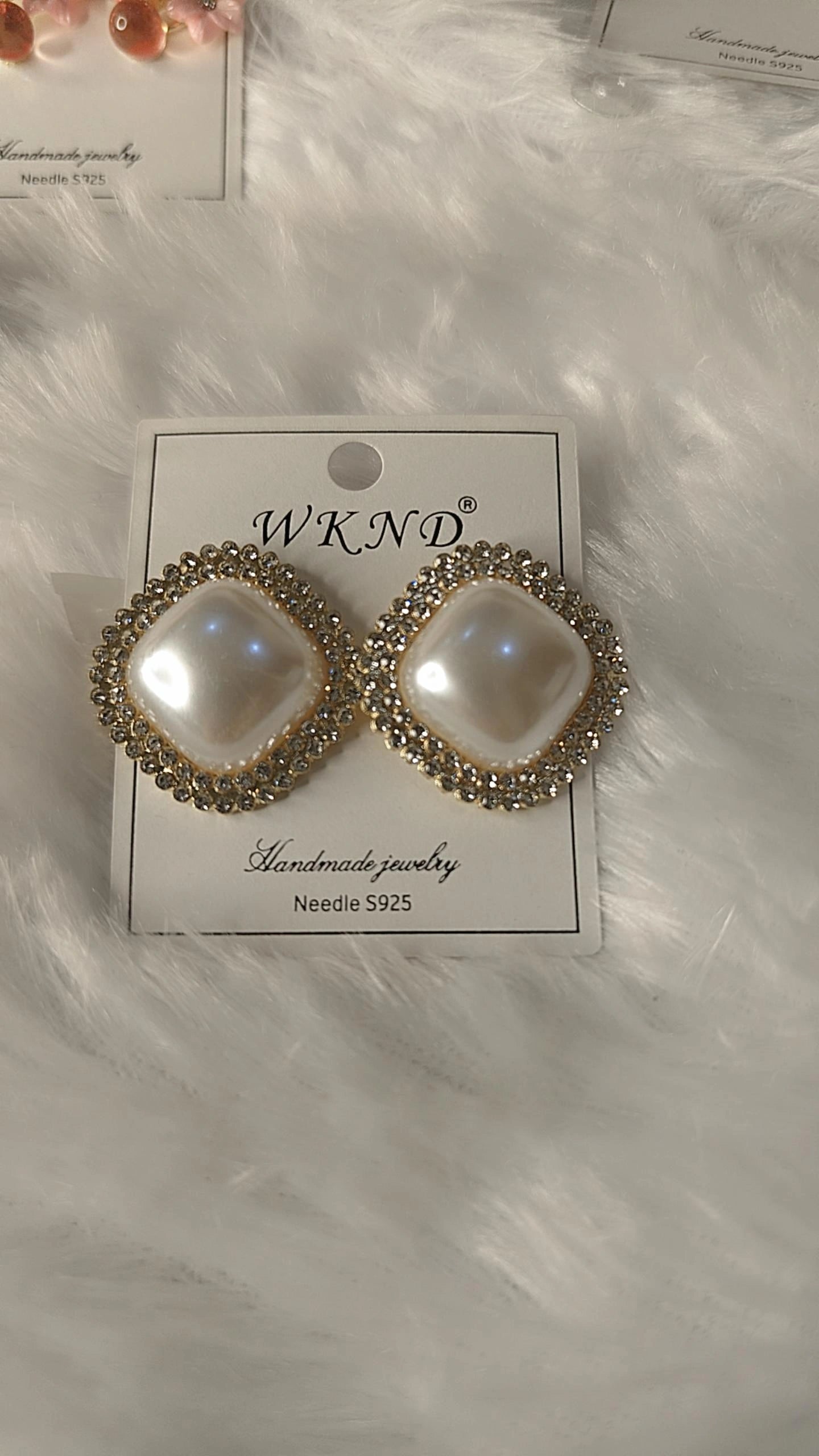 Royal Pearl Statement earring