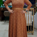 Luxe Lace midi dresss
