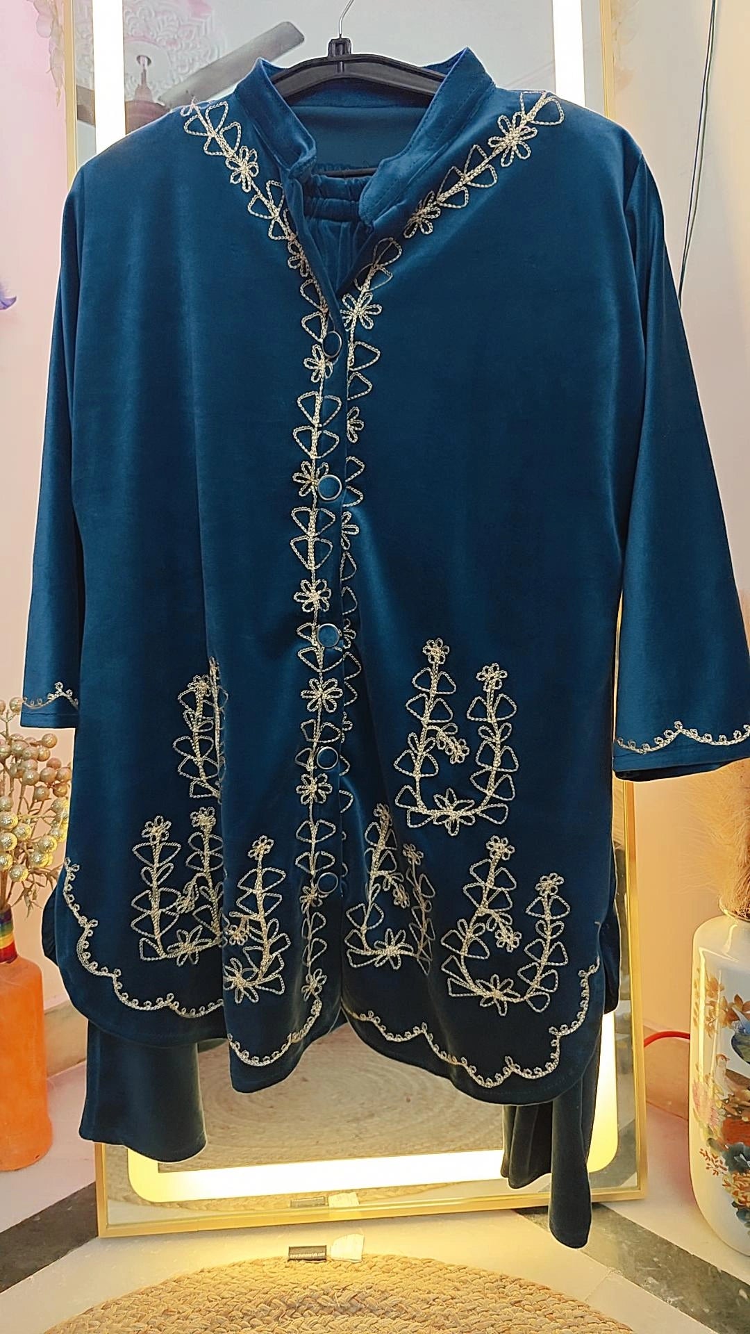 Velvet thread cordset