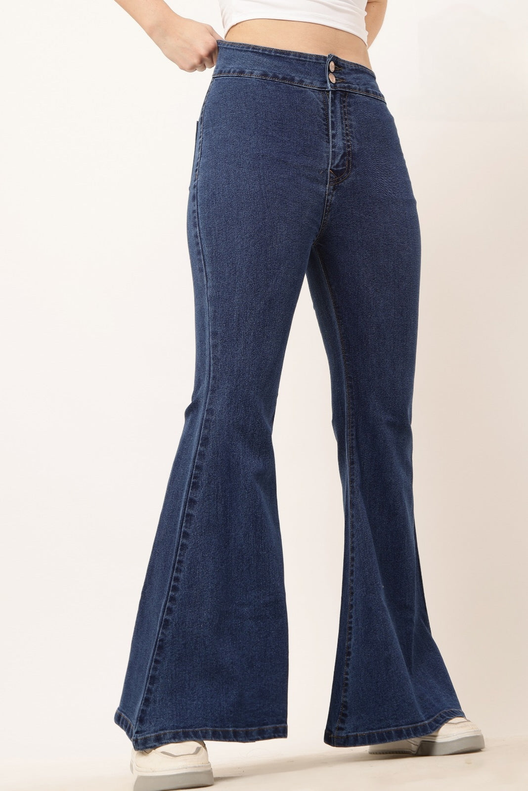 Chic High-Waist Flared Jeans: Elevate Your Style with Effortless Comfort